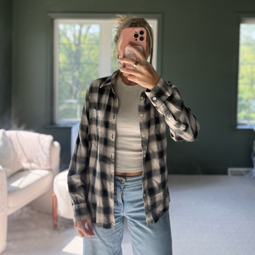 Abercrombie & Fitch Black and Tan Plaid Button Down Shirt